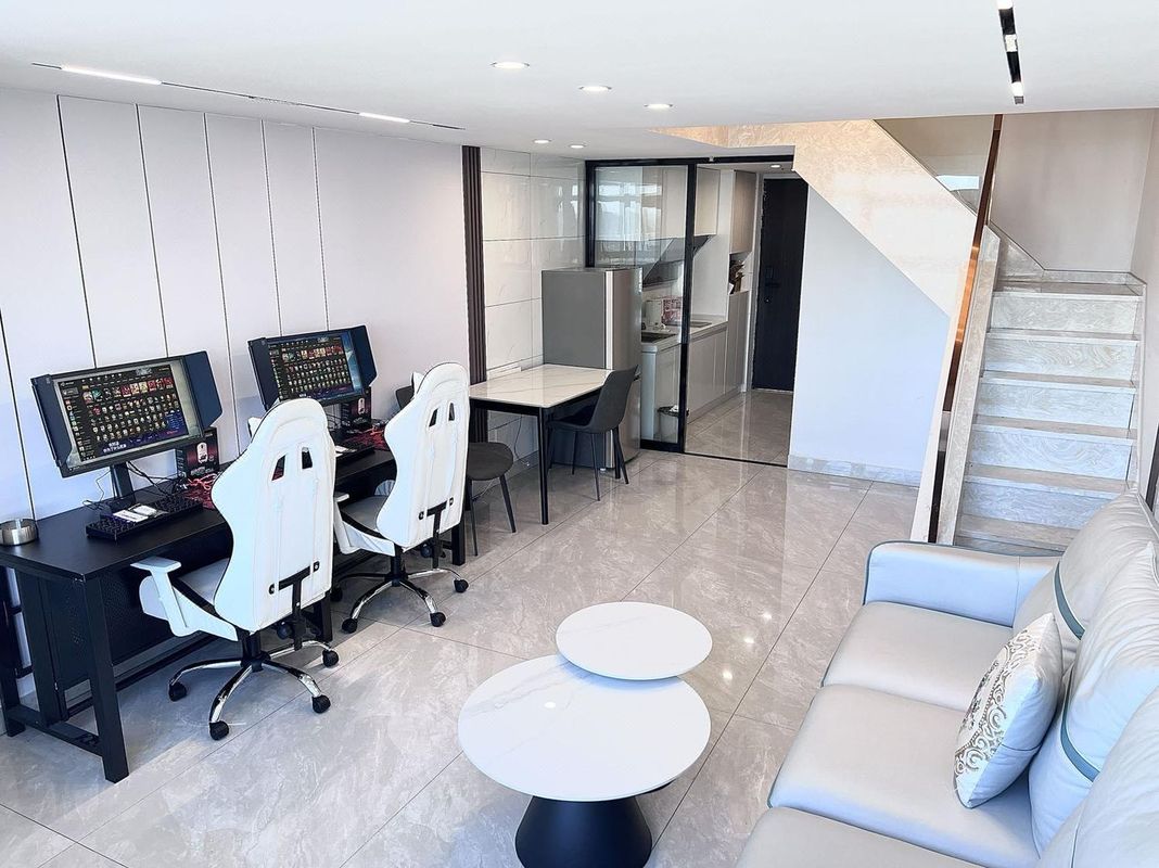 Chunyu E-sports Homestay (Wuxi East Station)