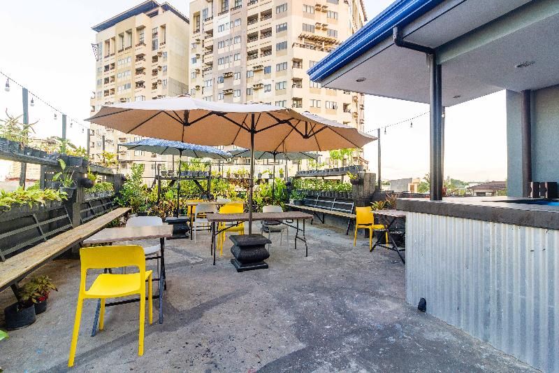 RedDoorz Near the Persimmon