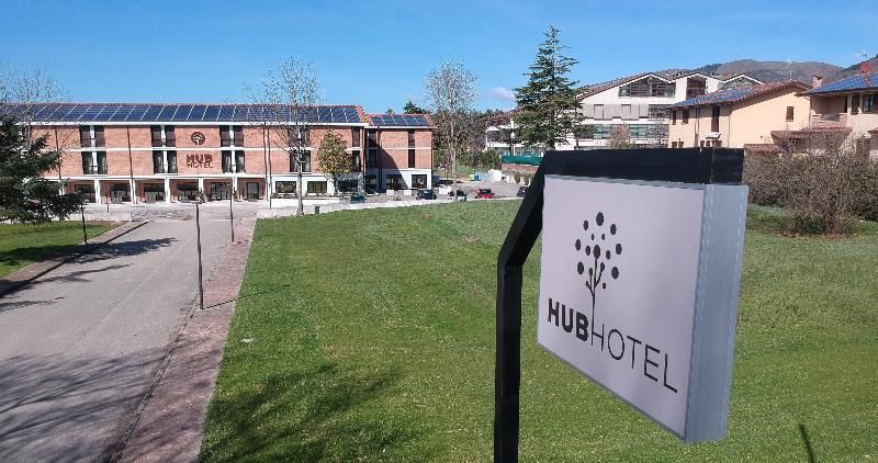 Hub Hotel