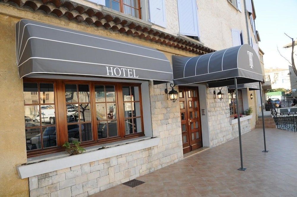 Hôtel le Tivoli