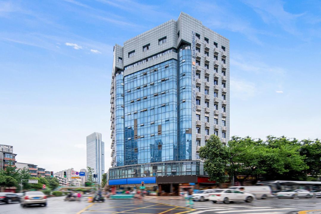 今禧酒店(成都万象城万年路地铁站店)