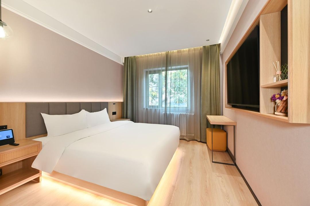 Mijia Youth Hotel (Beijing Communication University Metro Station Store)