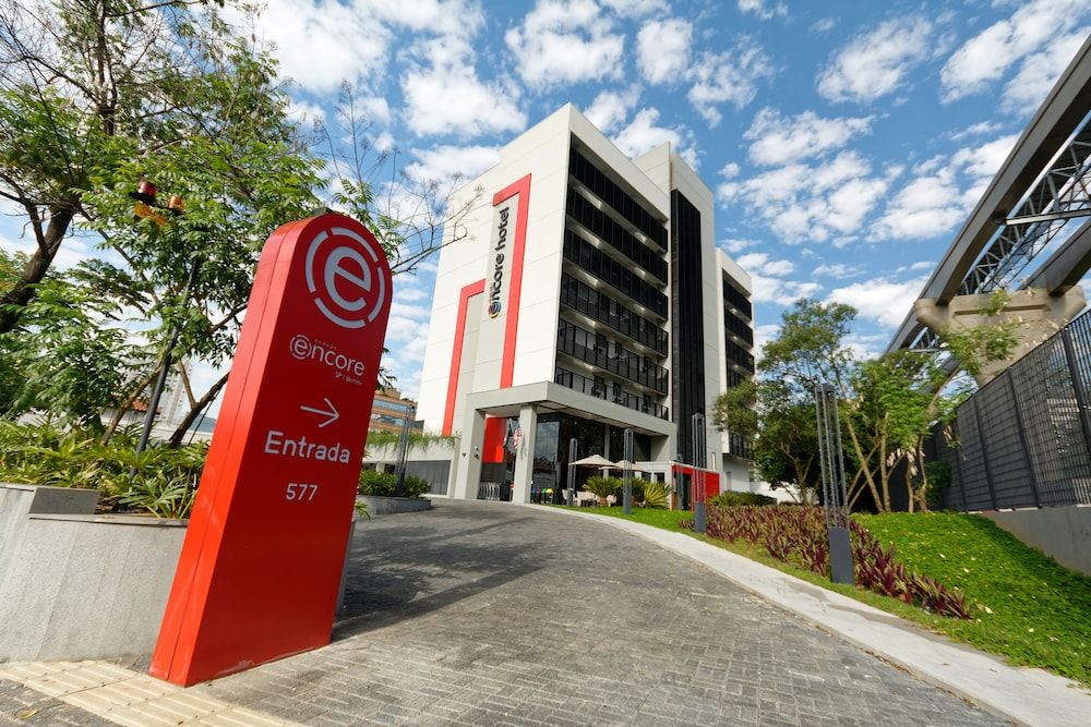 金塔快車貝里尼 - 鳳凰酒店