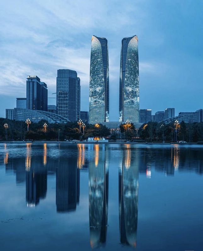 Da Rubik's Cube Yueyue High-altitude Mansion (Chengdu Financial City Global Center Branch)