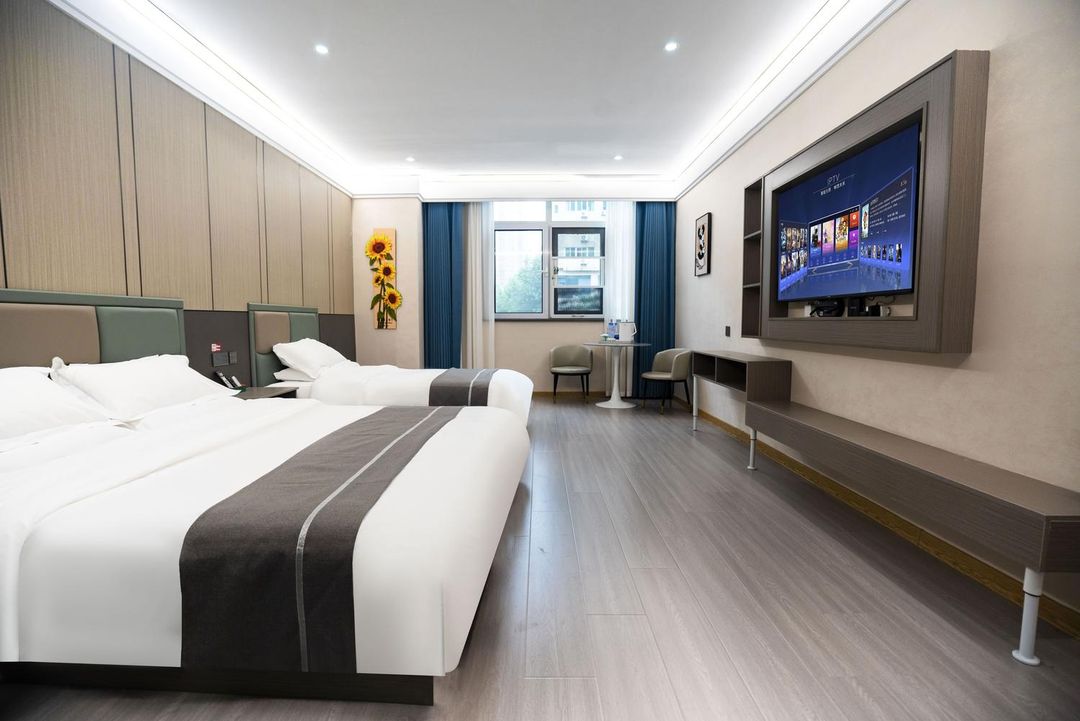 Huachuang Mingmei Hotel (Xi'an Big Wild Goose Pagoda Datang Everbright City Branch)