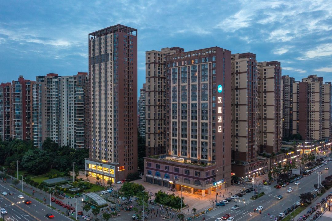 HanTing Hotel (Chengdu Wenjiang University Town Wansheng Subway Station)