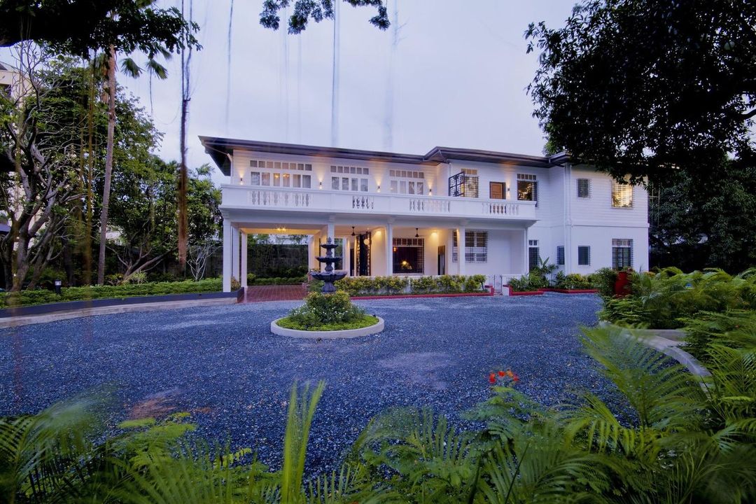 The Henry Hotel Manila