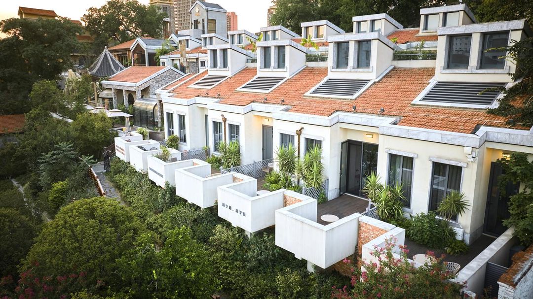 隱居伴山(黃鶴樓曇華林店)