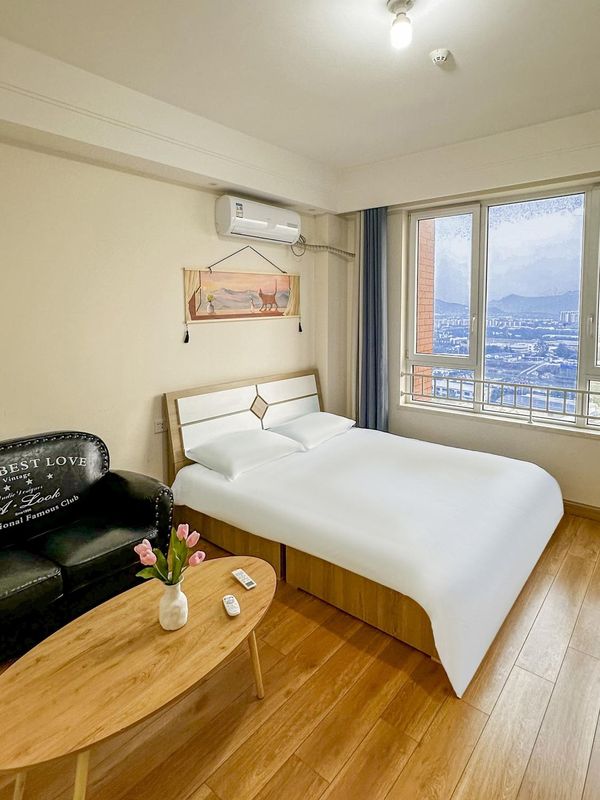 雲涓山海公寓(青島城陽青特小鎮店)