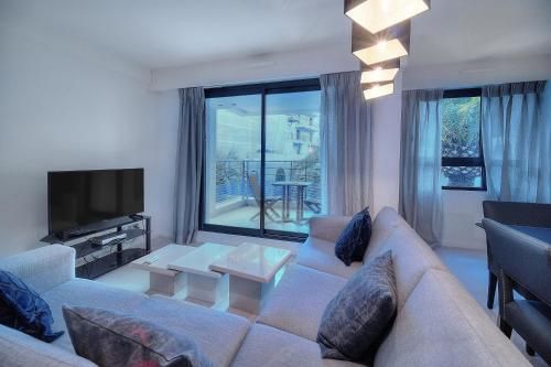 卡爾頓海濱公寓