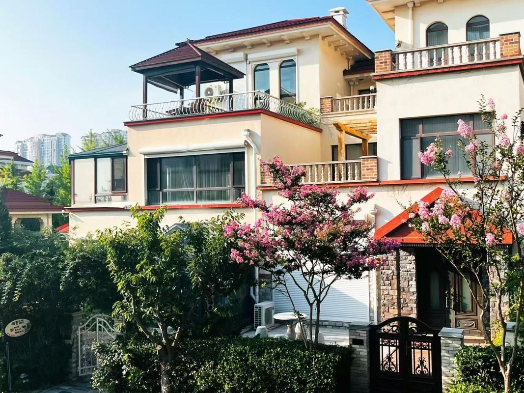 玫瑰的故事民宿(世界和平公園店)