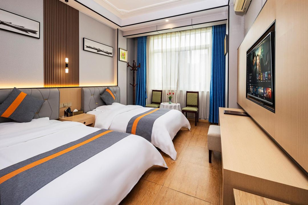 Hello Hotel (Chengdu Xihua University)