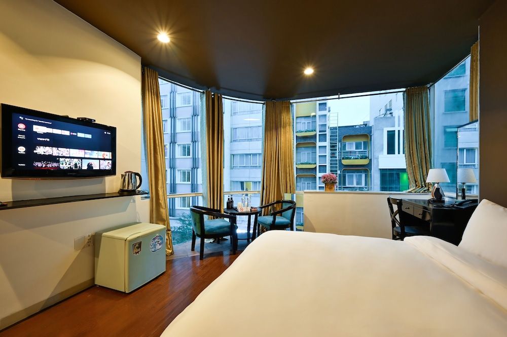 The Noble Swan Hotel New World