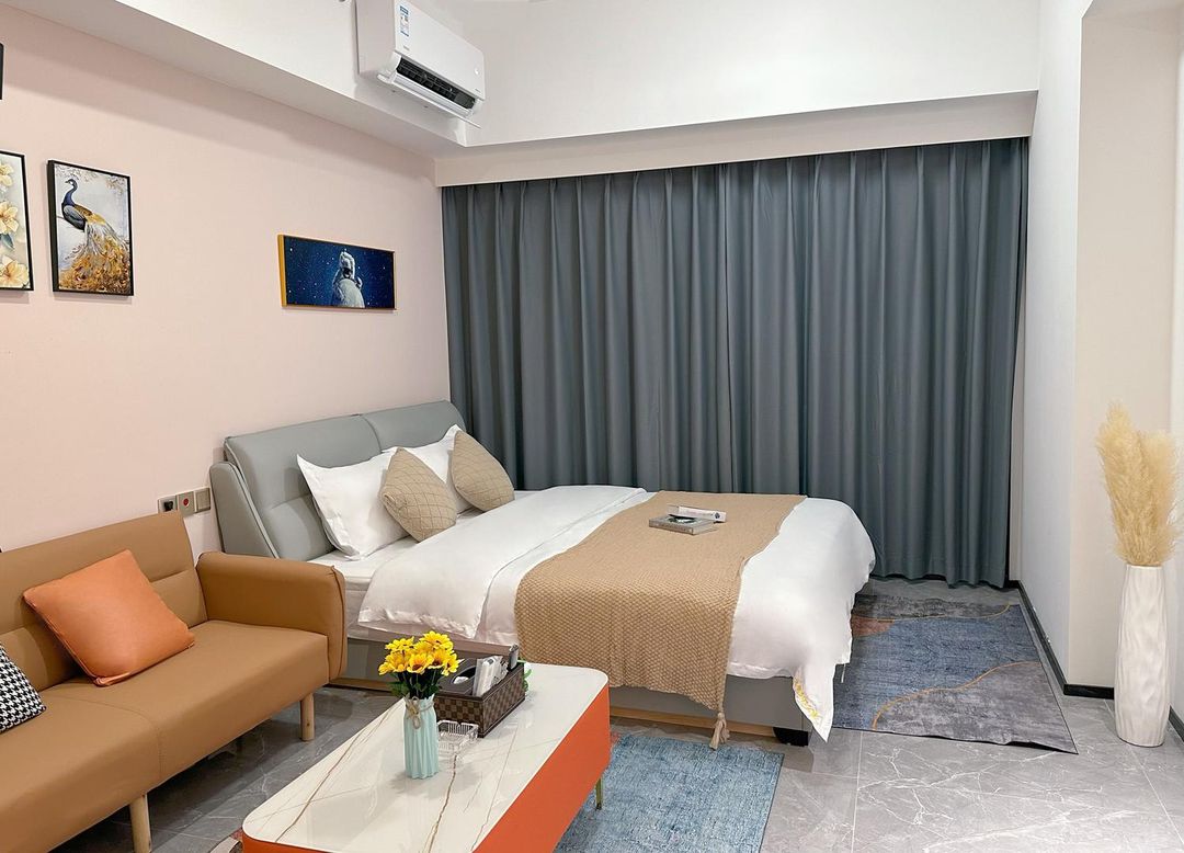 Yiqu International Apartment (Zhongshan Poly International Store)