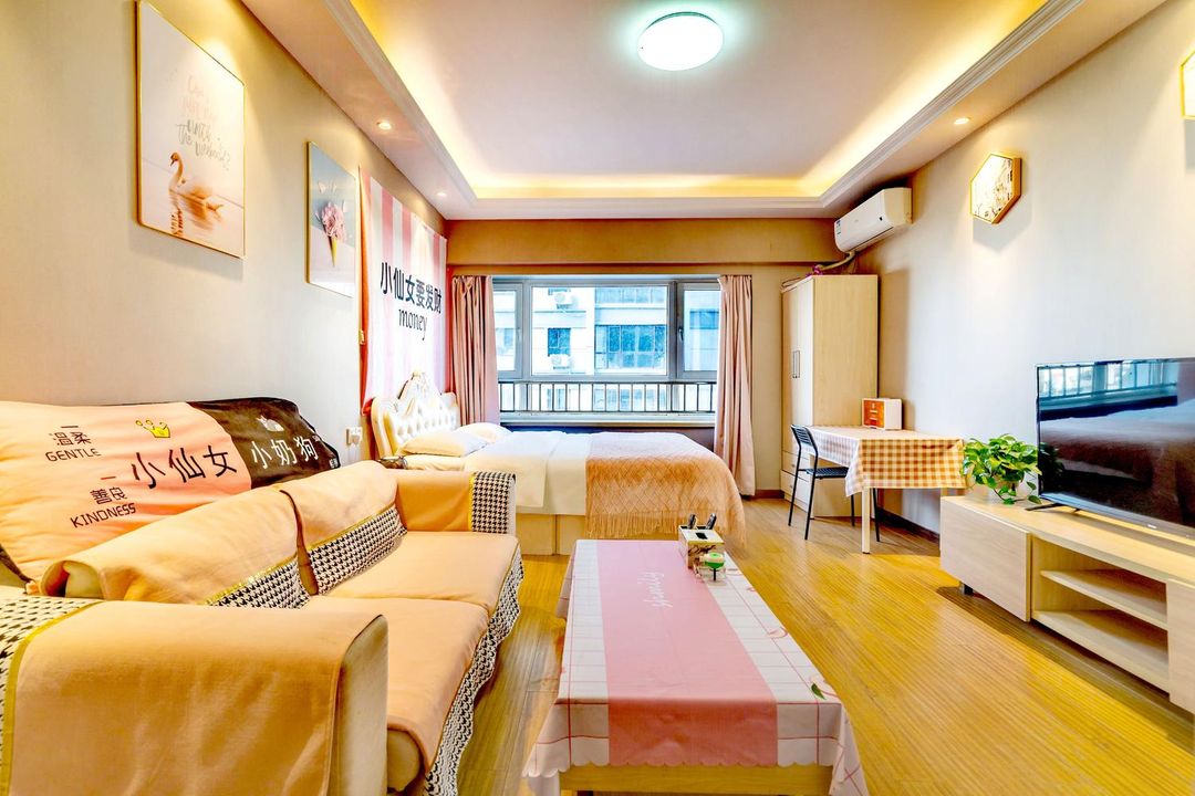 Yijia Serviced Apartment (Jinzhou Ansheng Square Ruibai Center)