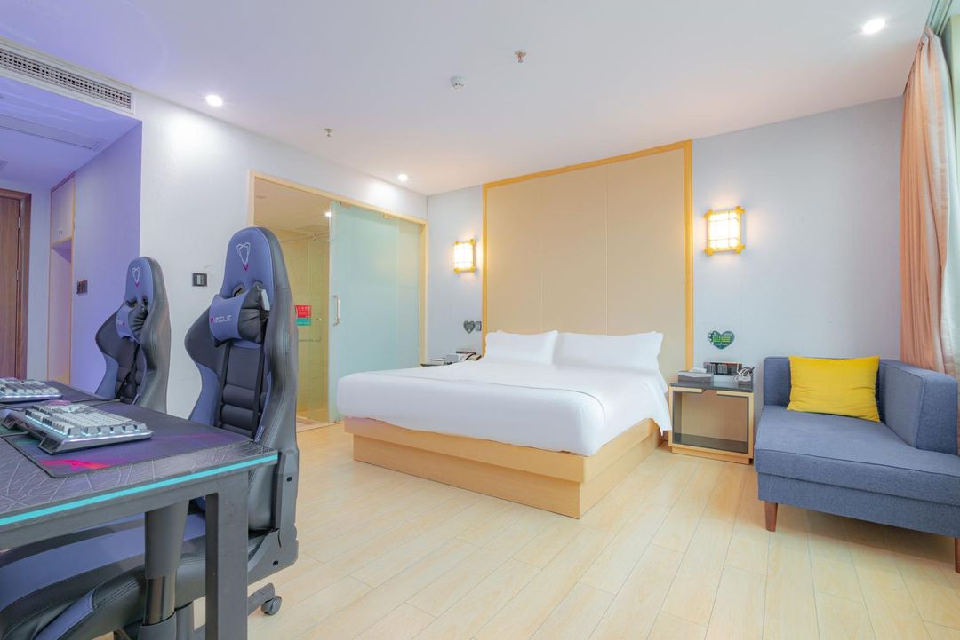 Leihou E-sports Homestay (Dongguan Liaobu Town Xiangshi Road)