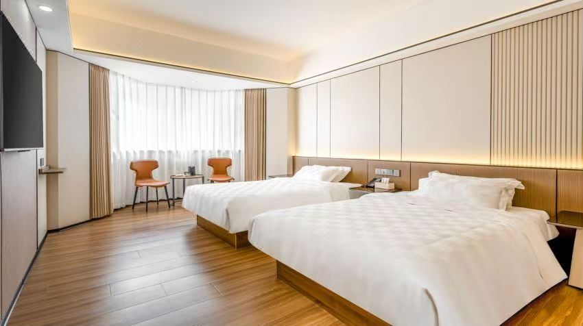 深圳嘉龍酒店(水貝珠寶城田貝地鐵站店)