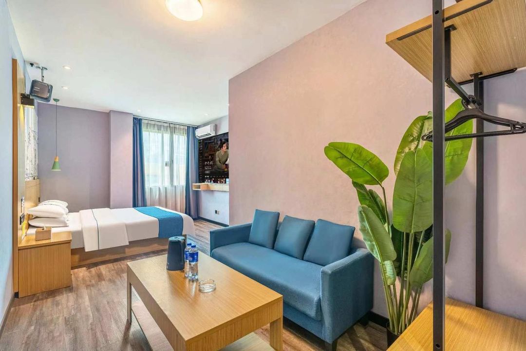 Aishang Luxury Apartment(Guangzhou Xiangxue Metro Station)