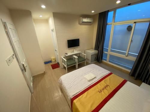 Joy Inn Nguyen Thi Thap Hotel