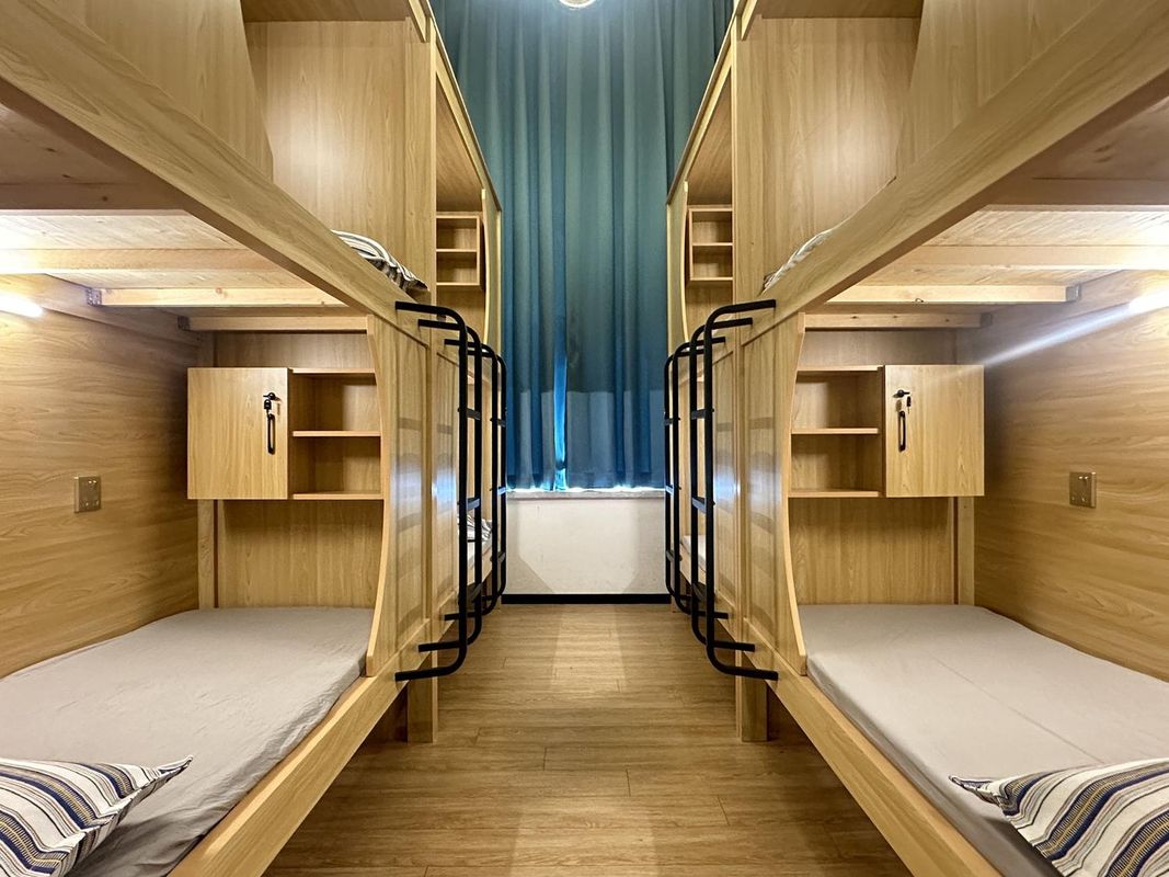 Male Youth Hostel (Shenzhen North Railway Station)