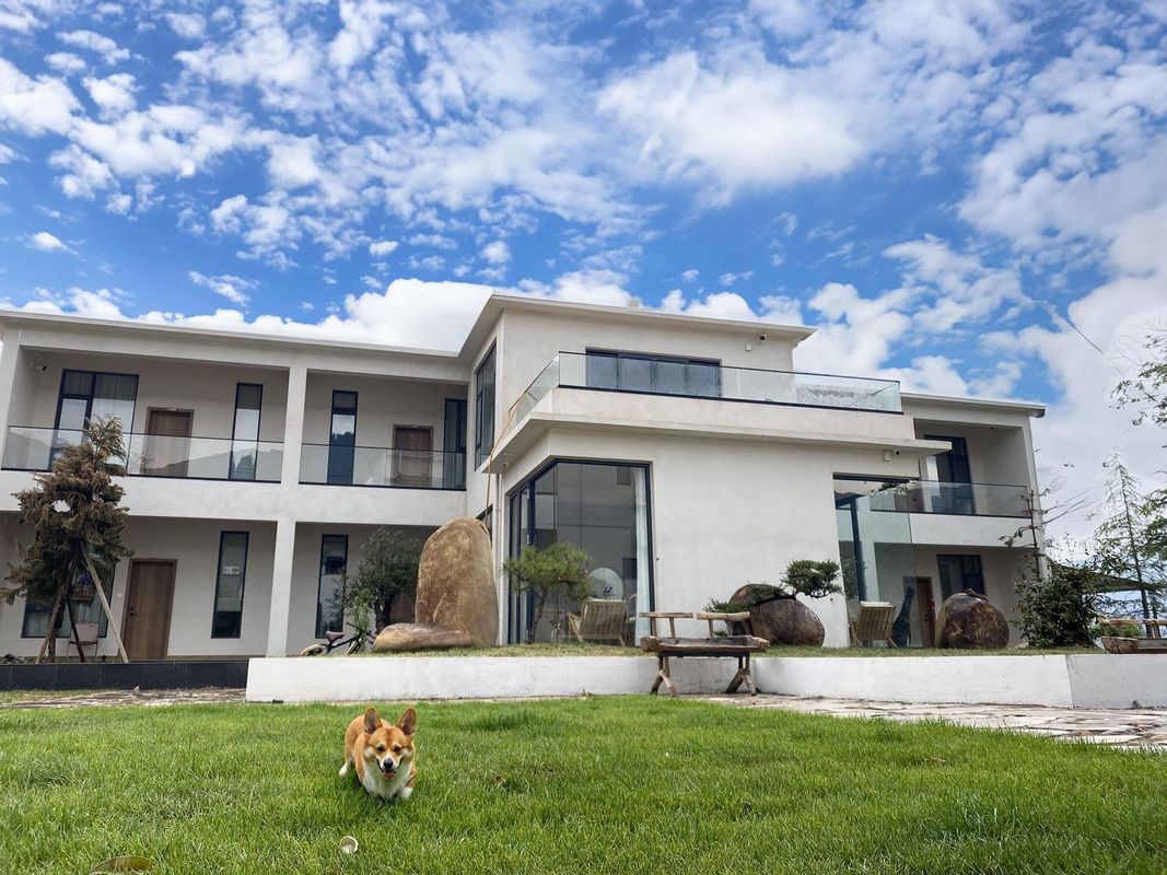 麗江小石驛民宿(三義國際機場店)