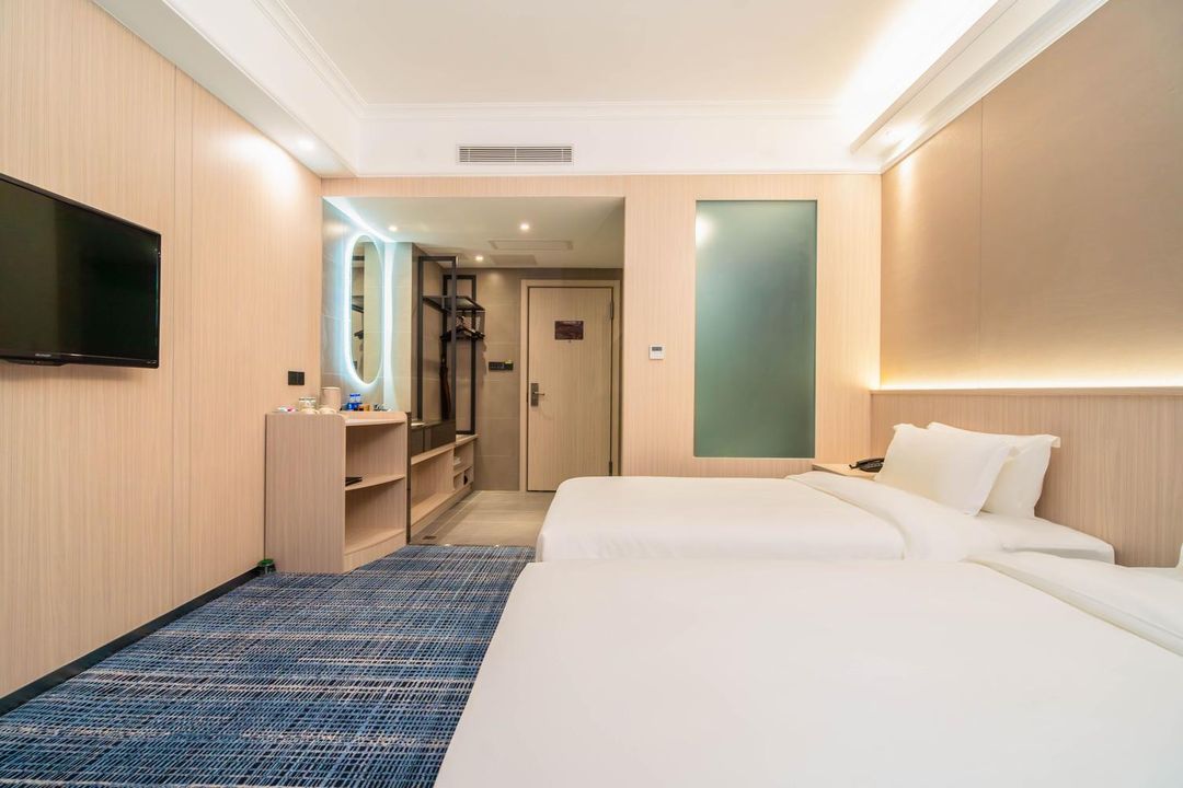 廣州南方毅源大酒店(廣州番禺長隆南村萬博地鐵站店)