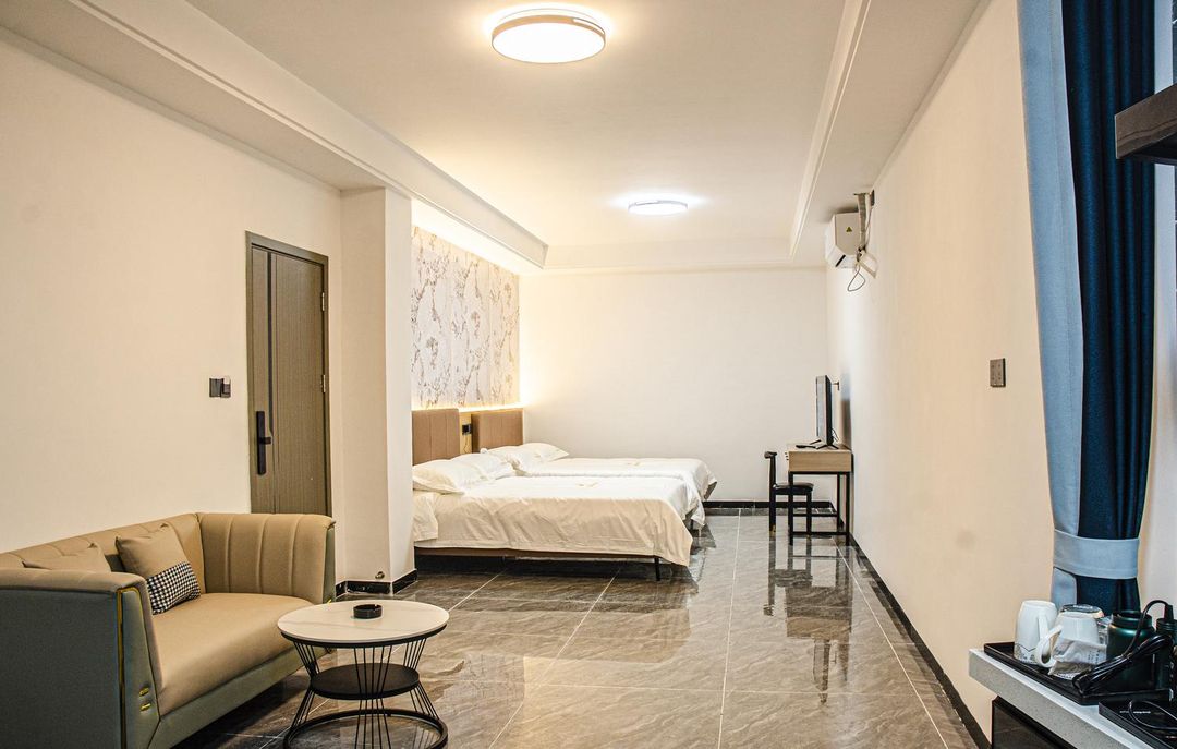 Jingming Light Luxury Apartment