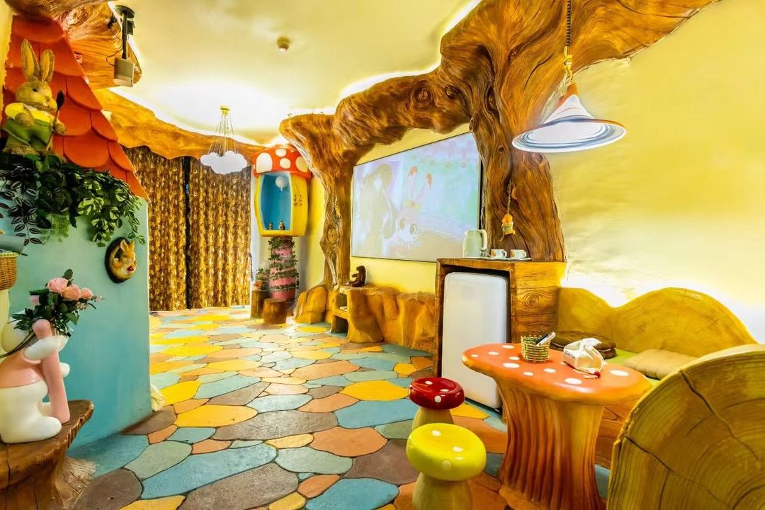 良月不晚民宿(中華巴洛克店)