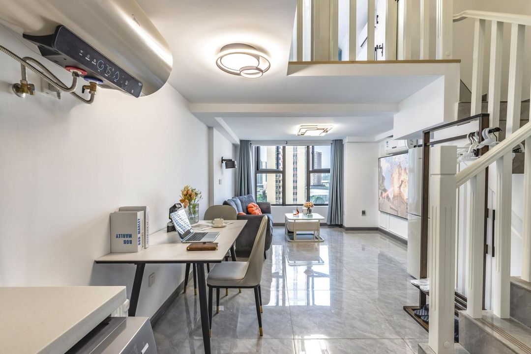 漫漫城loft影院酒店(武漢鳳凰路地鐵站店)