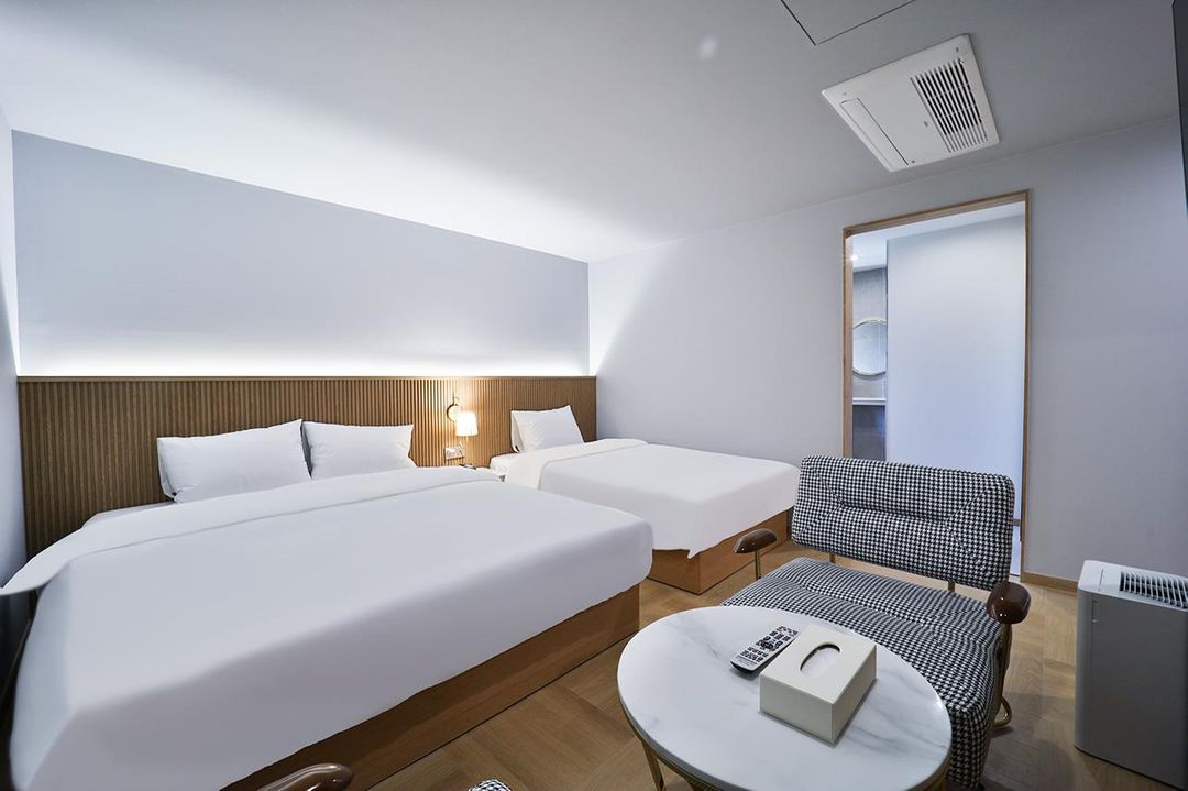 Denbasta Hotel Masan Eosijangjeom