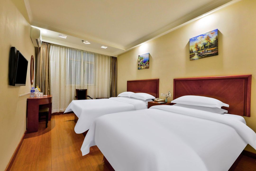 東方瑞吉商務酒店(瀋陽站鐵西廣場地鐵站店)