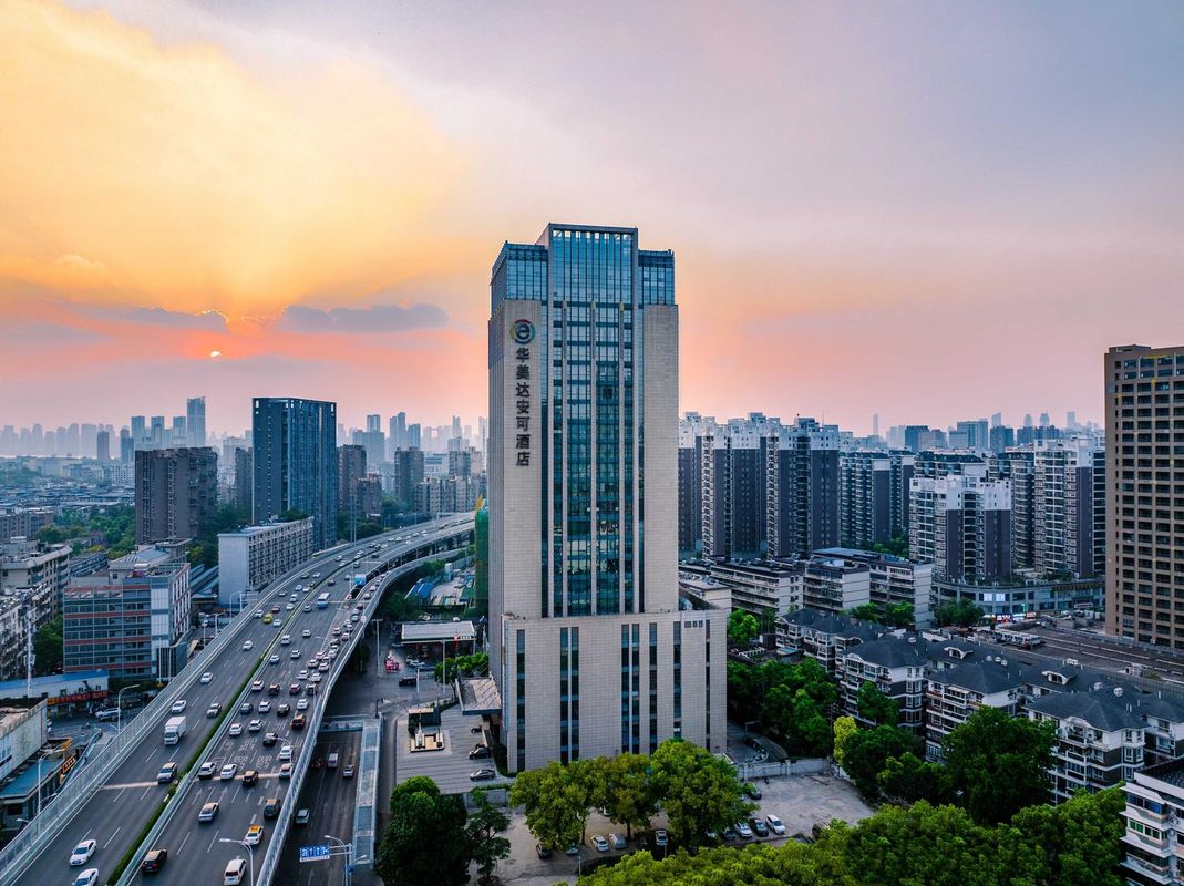 武漢華美達安可酒店(武昌站街道口店)