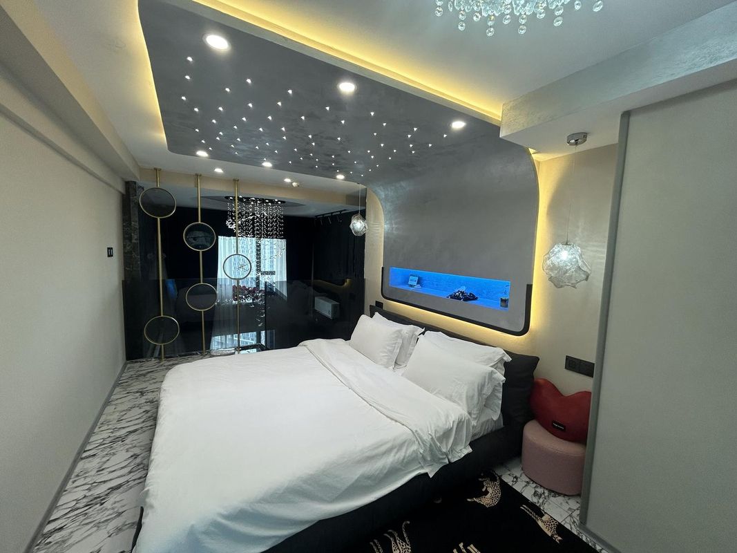 M Custom Self-service Homestay