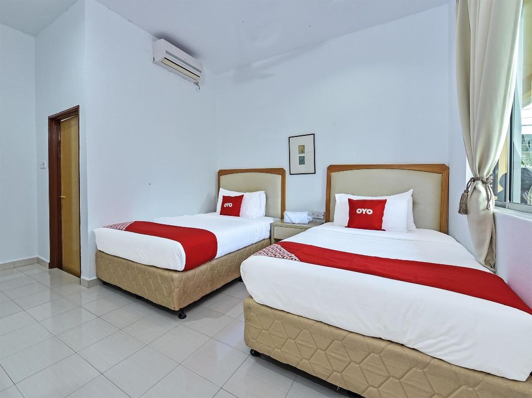 Collection O 90622 Sehijau Cenang