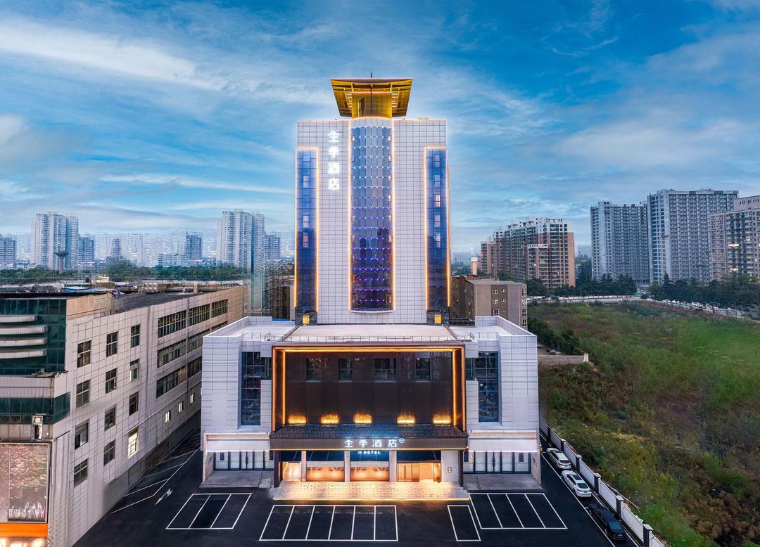 JI Hotel (Xi'an Dianzi Er Road Shiyou University Yanta Campus)