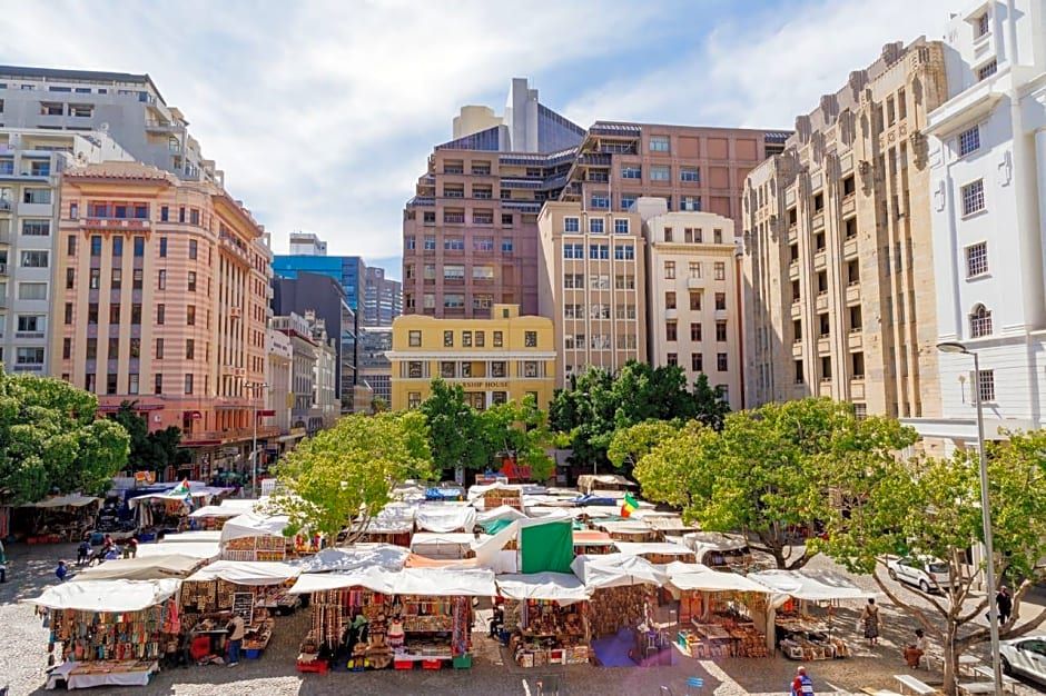 The Square 332 by Ctha