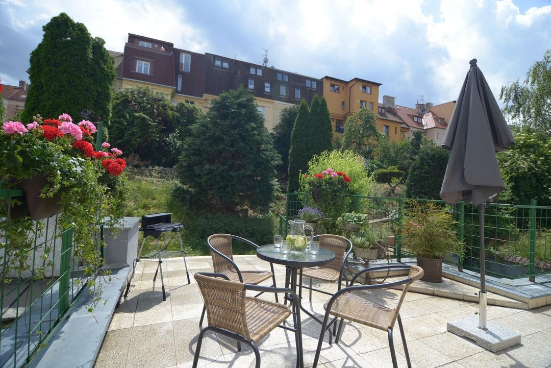 2 居家庭式公寓 - 近布拉格城堡