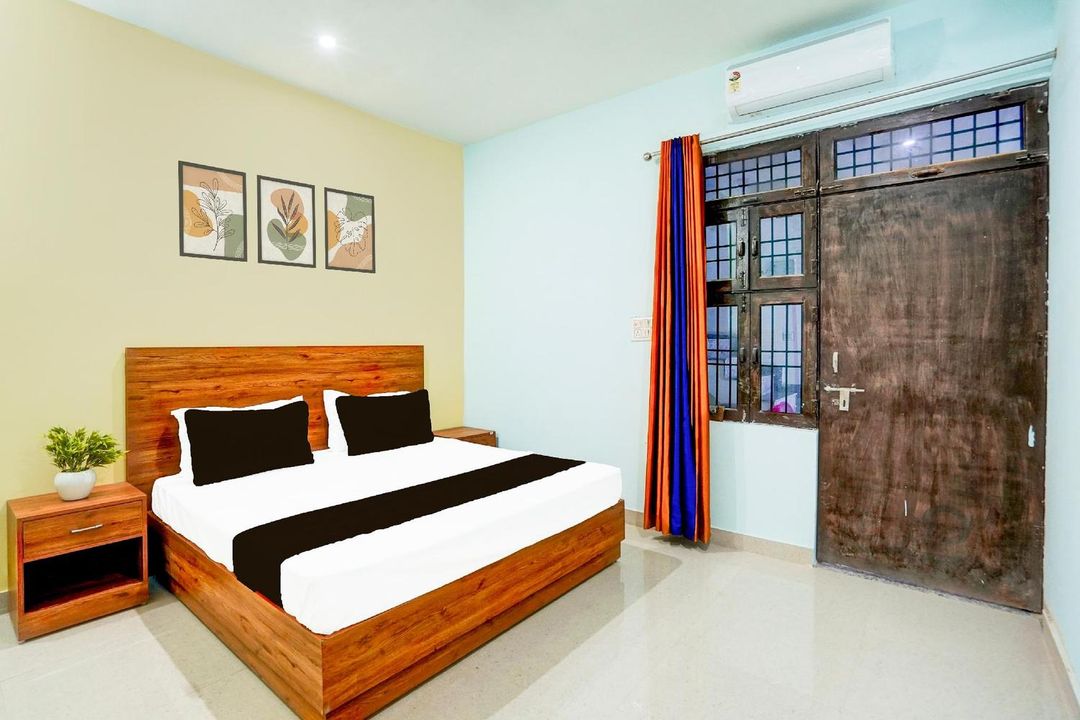 Hotel O N S Residency