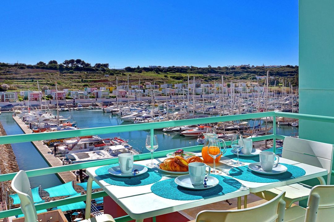 Marina Bay Residence