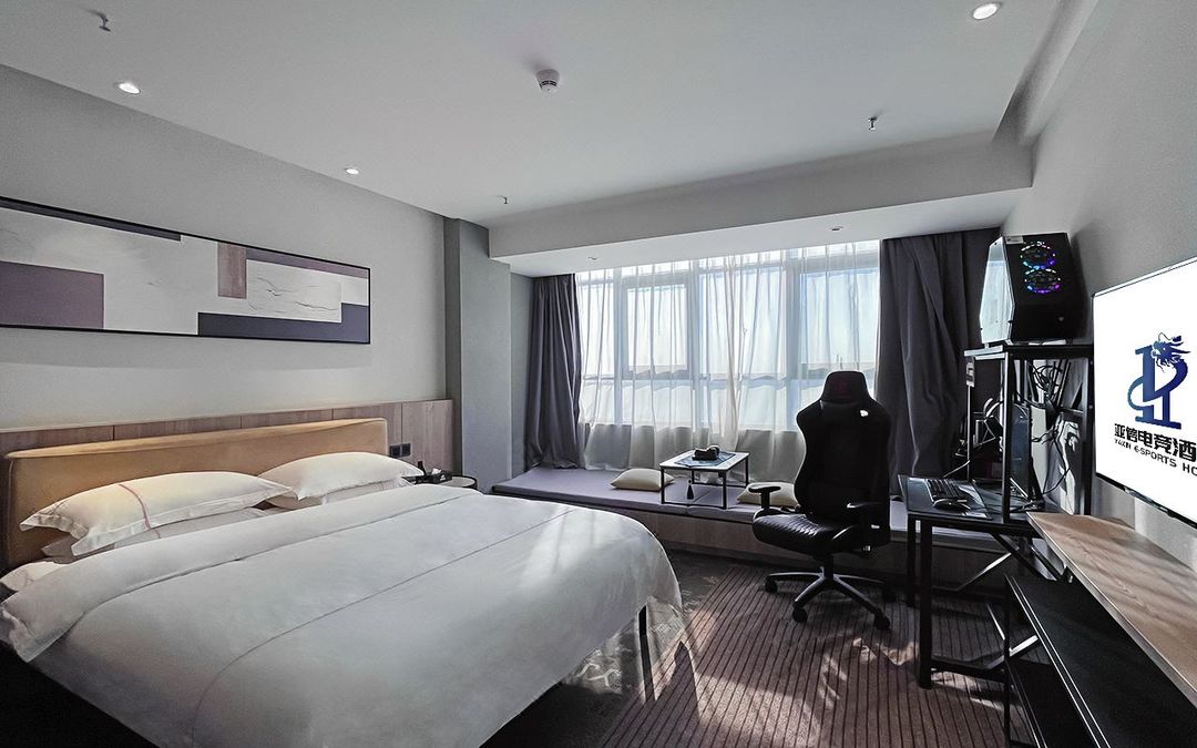 Jingfang Esports Hotel (Shenzhen Bao'an Airport Fuyong Subway Station Branch)