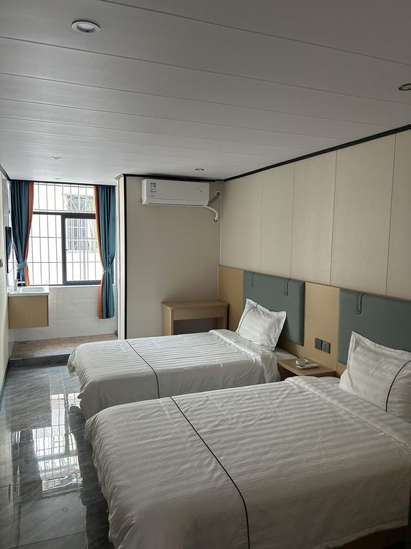 Xincun Apartment (Shuangyong Street Subway Station)