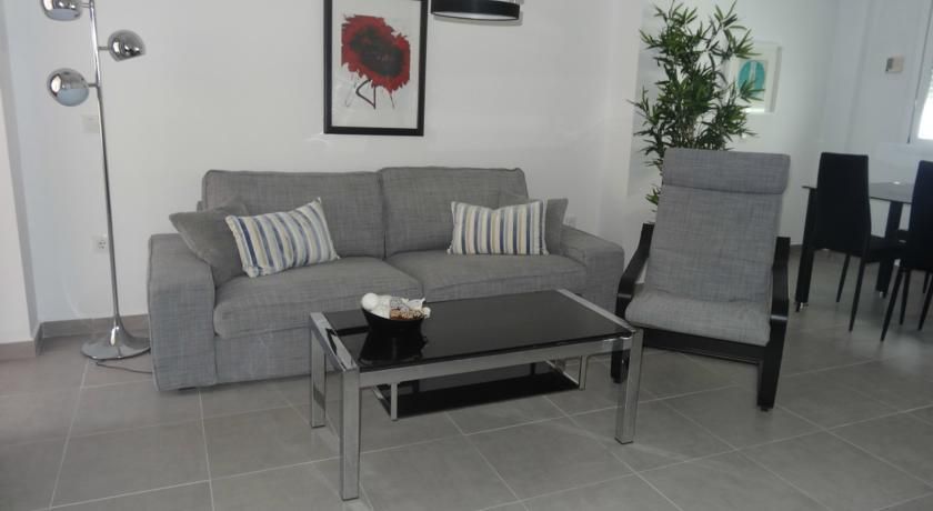 Málaga Apartamentos - Nuño Gómez, 24