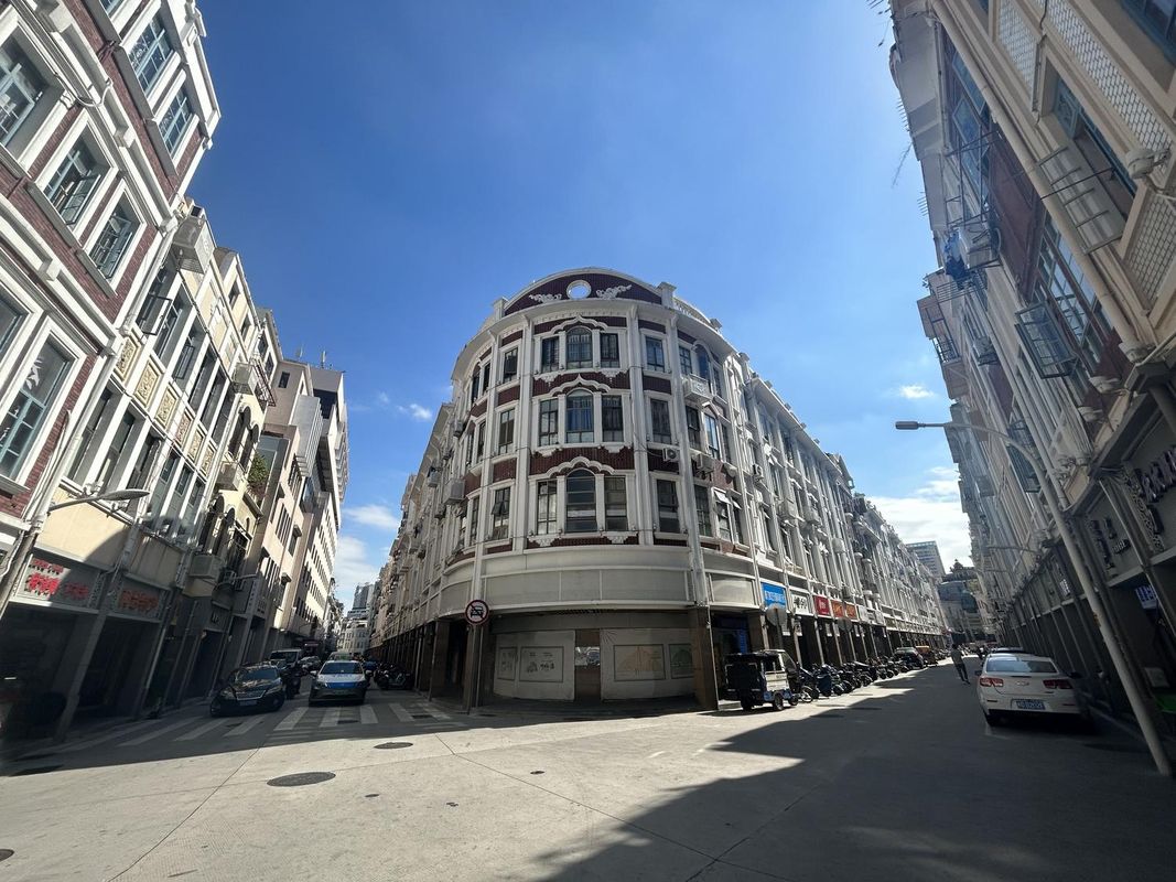 Manqi Apartment, Zhongshan Road Pedestrian Street, Xiamen Ferry Terminal