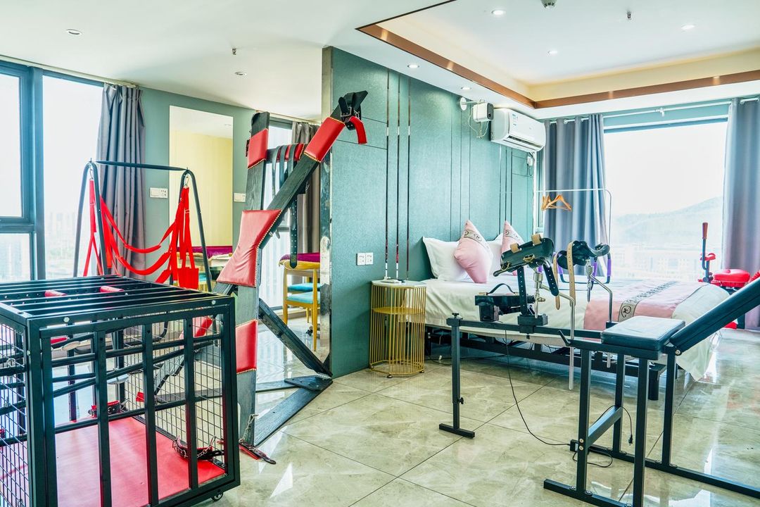 至臻情侶主題民宿(仙林大學城萬達茂店)