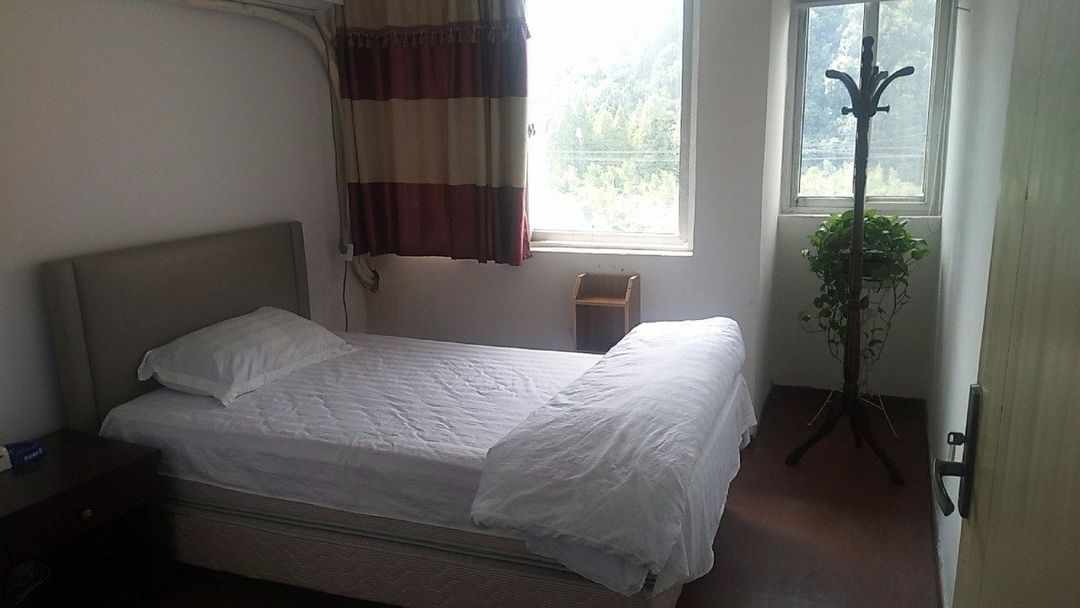 桐庐小豹民宿(板桥镇灵溪绿道分店)