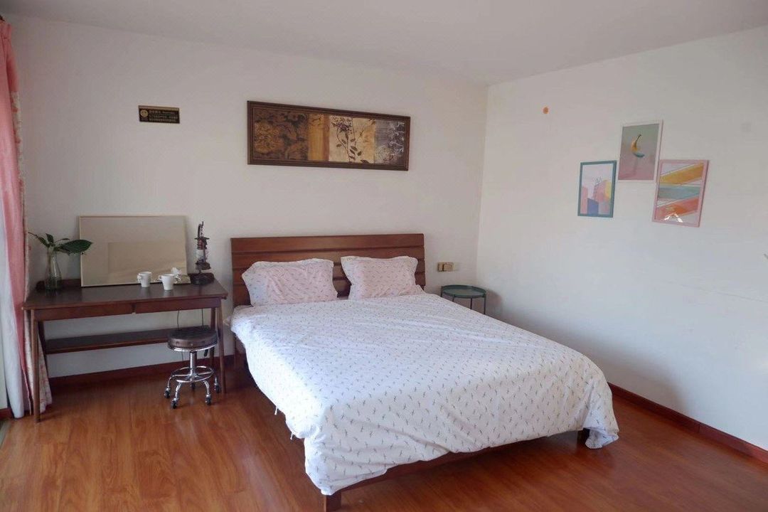 张雅雯度假别墅(北江东路分店)