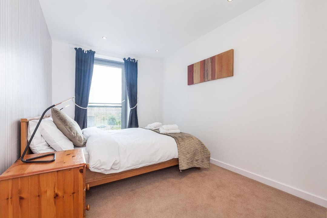 Stylish Garden View Apartment