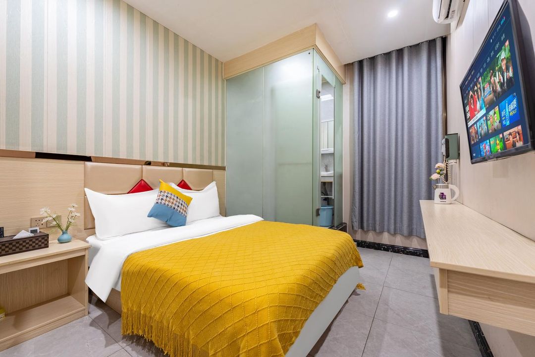 Fengze Apartment (Guangzhou Nanpu Metro Station)