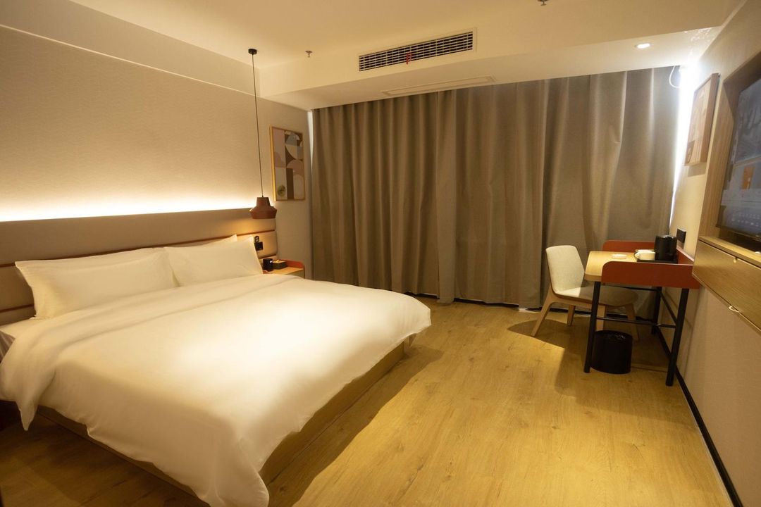 Shankee Hotel (Lianyungang Guanyun County Weifeng Town Bus Terminal)