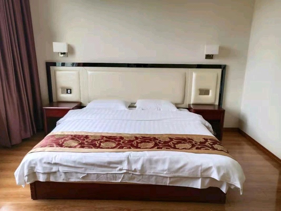 Huangshi Zhongxin Business Hotel